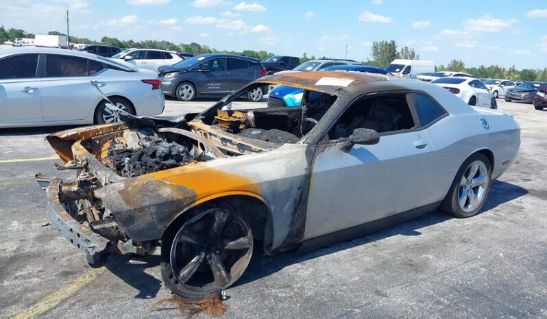 
								2012 Dodge Challenger full									