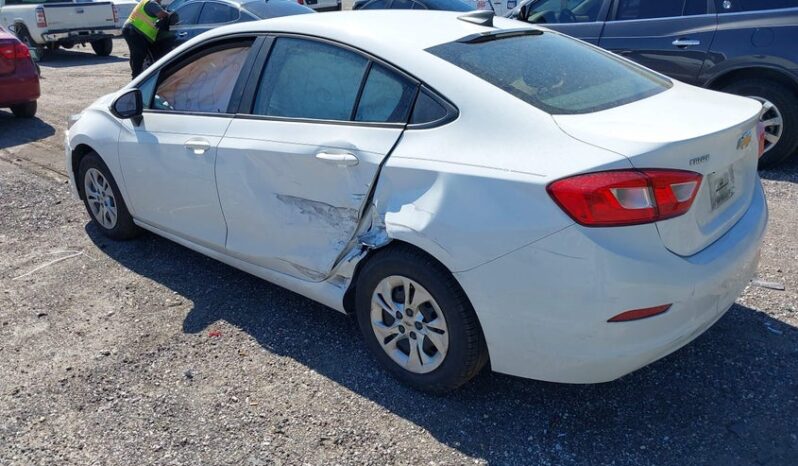 
								2019 Chevrolet Cruze full									