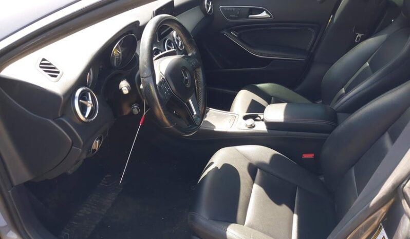 
								2014 Mercedes-benz Cla 250 full									