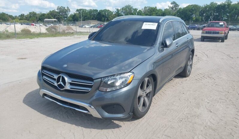 
								2016 Mercedes-benz Glc 300 full									