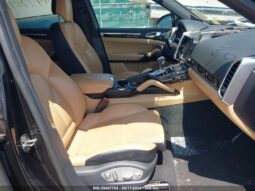 
										2017 Porsche Cayenne full									