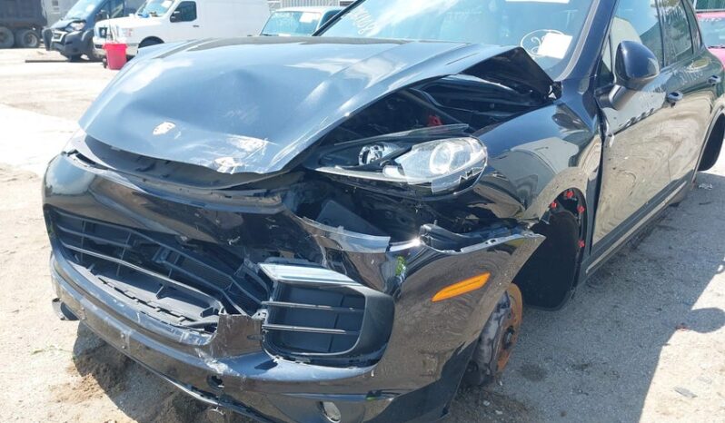 
								2017 Porsche Cayenne full									