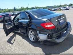 
										2013 Mercedes-benz C 300 full									
