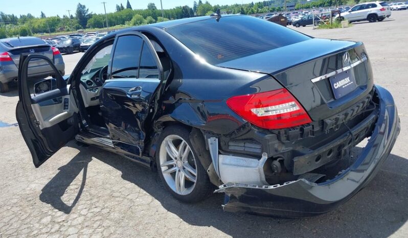 
								2013 Mercedes-benz C 300 full									