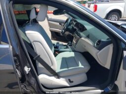 
										2013 Mercedes-benz C 300 full									