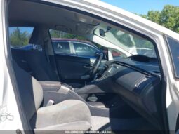 
										2012 Toyota Prius full									