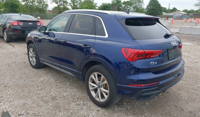 
								2021 Audi Q3 full									