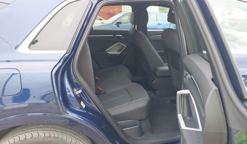 
								2021 Audi Q3 full									
