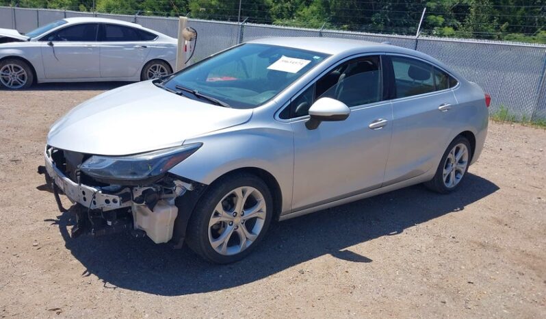 
								2017 Chevrolet Cruze full									