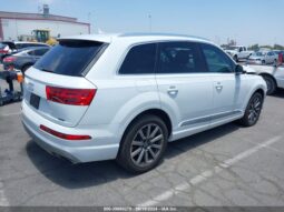
										2017 Audi Q7 full									