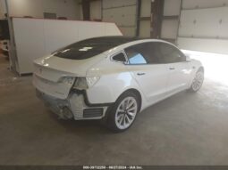 
										2022 Tesla Model 3 full									