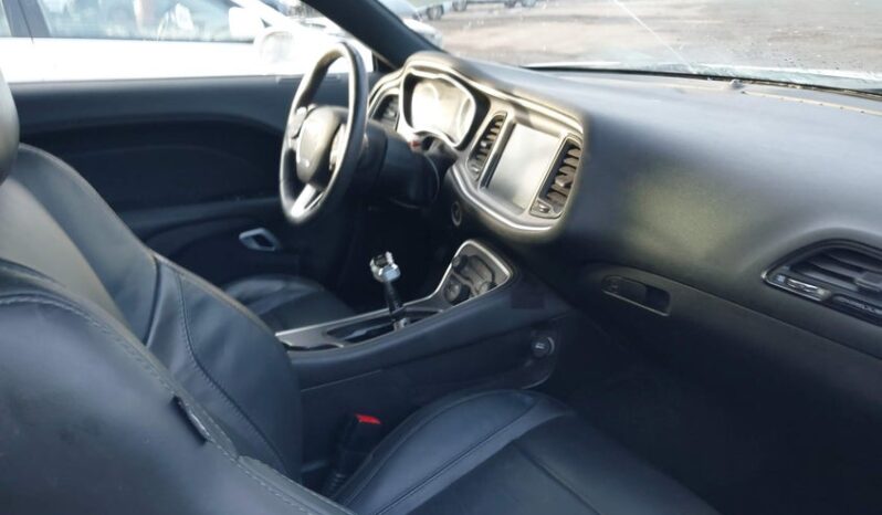 
								2015 Dodge Challenger full									