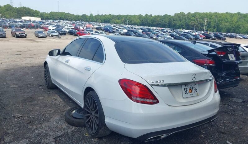 
								2015 Mercedes-benz C 300 full									