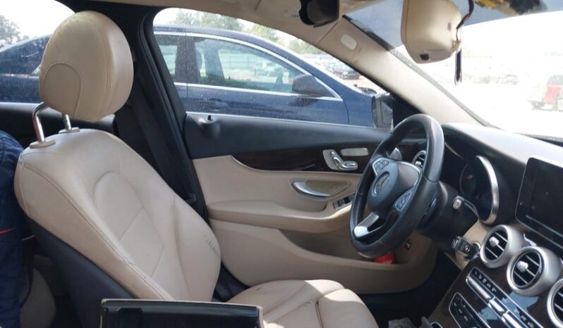 
								2015 Mercedes-benz C 300 full									