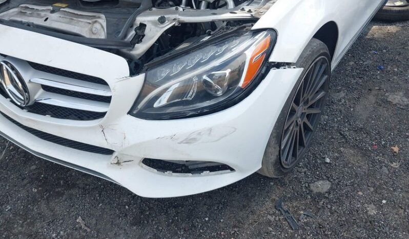 
								2015 Mercedes-benz C 300 full									