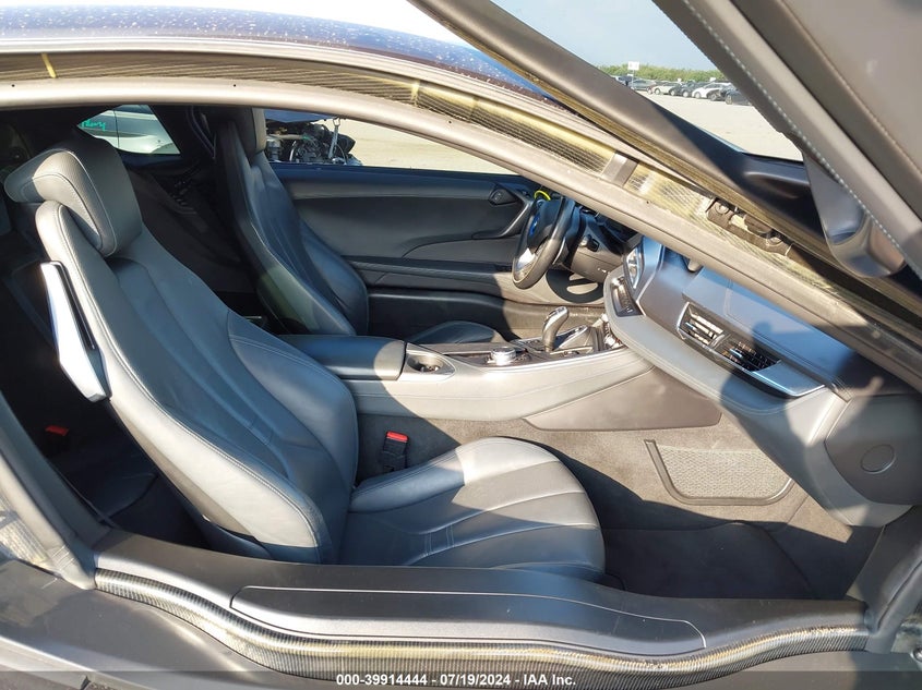 2015 BMW I8