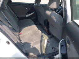 
										2015 Toyota Prius full									