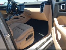 
										2023 Porsche Cayenne full									