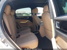 
										2023 Porsche Cayenne full									
