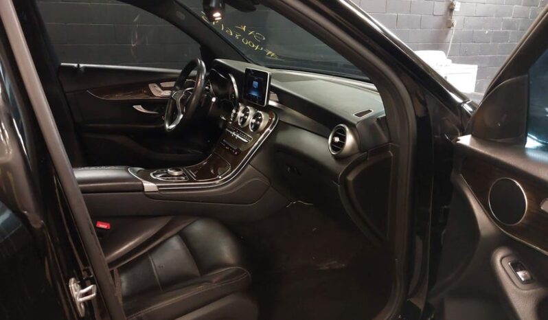 
								2019 Mercedes-benz Glc 300 full									
