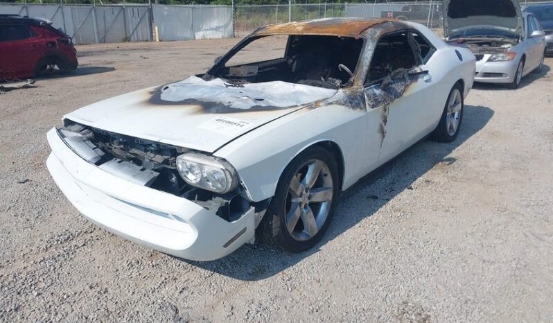 
								2013 Dodge Challenger full									