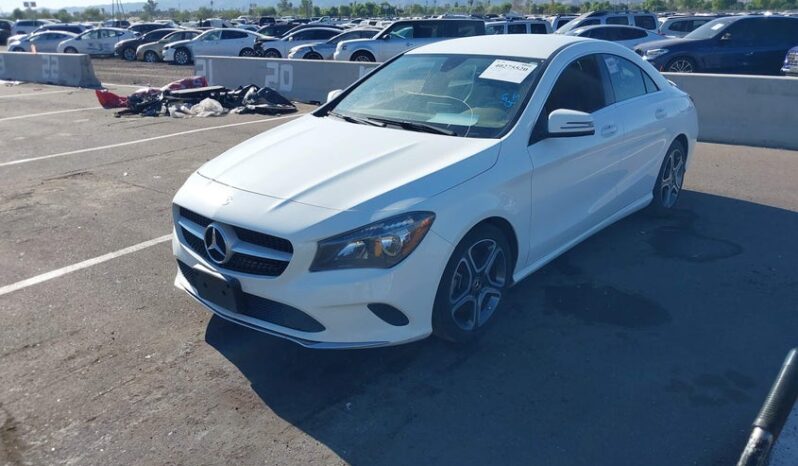 
								2018 Mercedes-benz Cla 250 full									