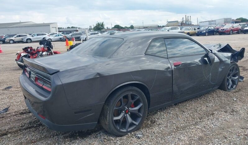
								2019 Dodge Challenger full									