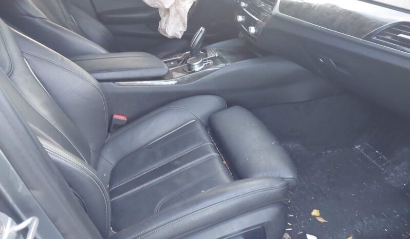 
								2019 BMW 530I full									