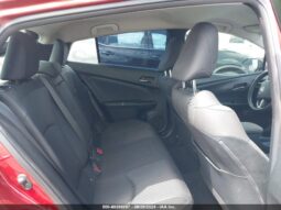 
										2016 Toyota Prius full									