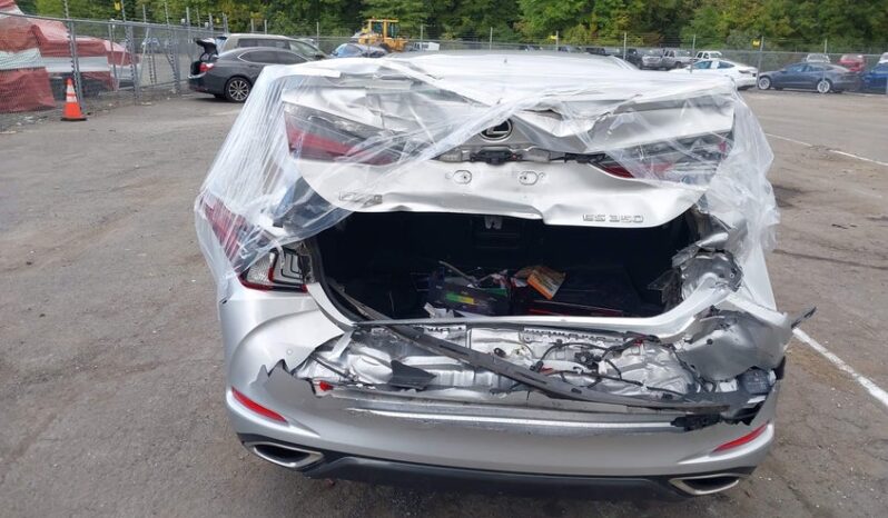 
								2019 Lexus Es 350 full									