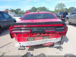 
										2017 Dodge Challenger full									