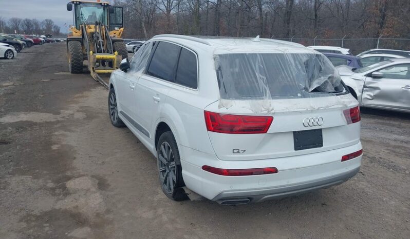 
								2019 Audi Q7 full									