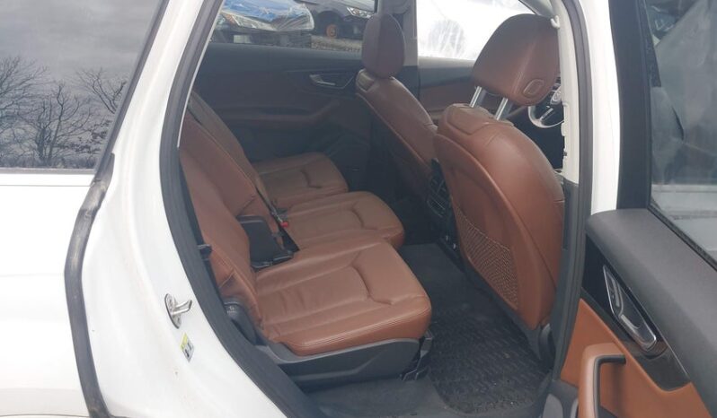 
								2019 Audi Q7 full									
