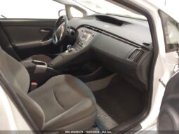 
										2014 Toyota Prius full									