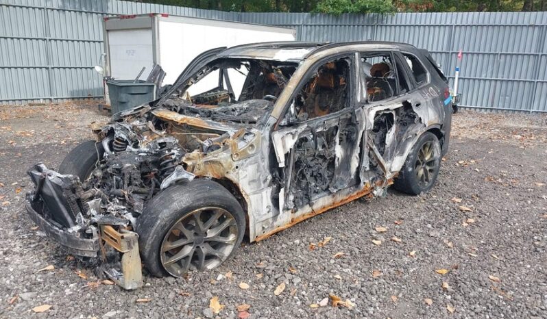 
								2020 BMW X5 full									