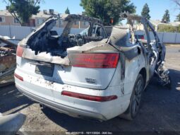 
										2017 Audi Q7 full									