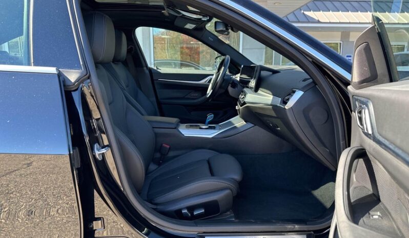 
								2023 BMW I4 full									