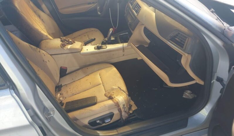 
								2017 BMW 3 series full									