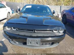 
										2015 Dodge Challenger full									
