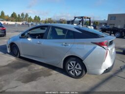 
										2016 Toyota Prius full									