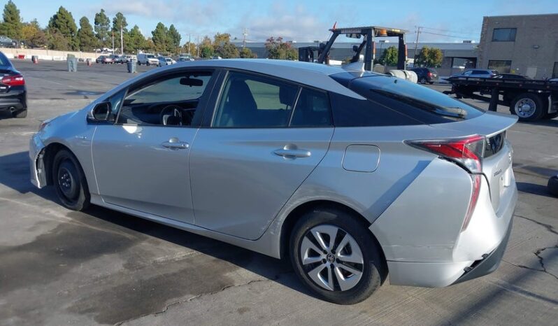 
								2016 Toyota Prius full									