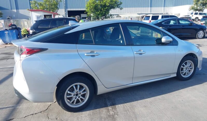 
								2016 Toyota Prius full									