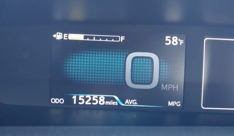 
								2016 Toyota Prius full									