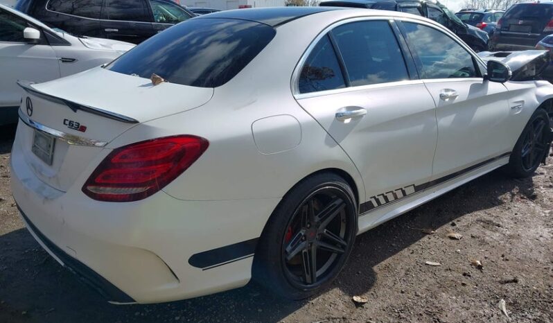 
								2015 Mercedes-benz C 63 amg full									