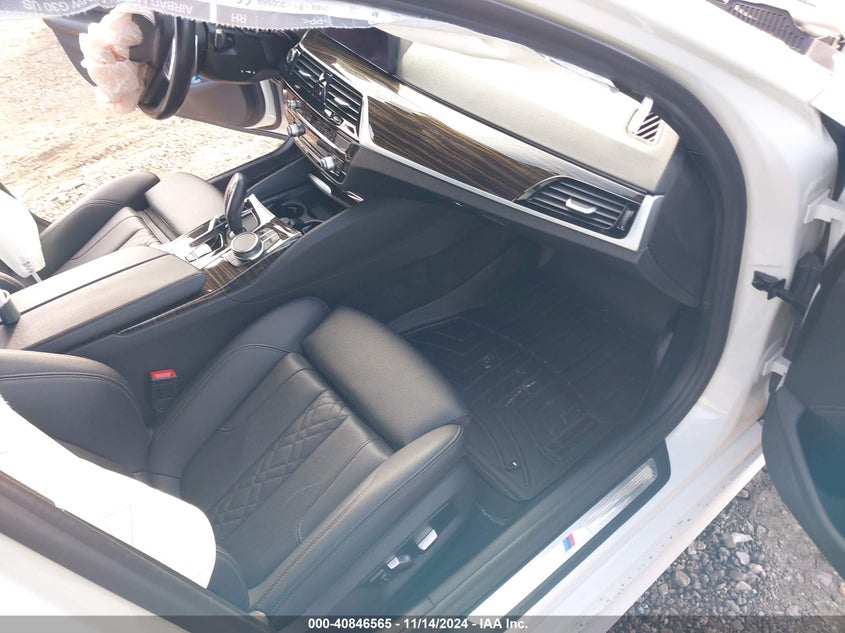 2021 BMW 530I