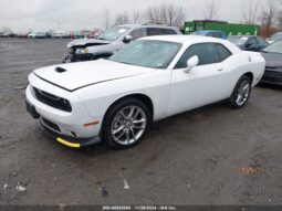 
										2022 Dodge Challenger full									