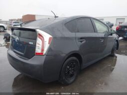
										2015 Toyota Prius full									