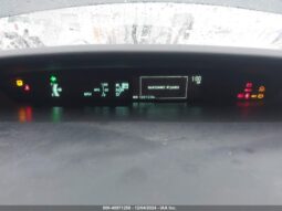 
										2015 Toyota Prius full									