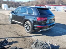 
										2017 Audi Q7 full									