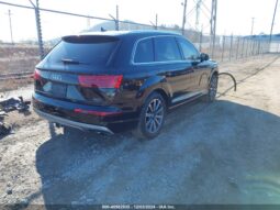 
										2017 Audi Q7 full									
